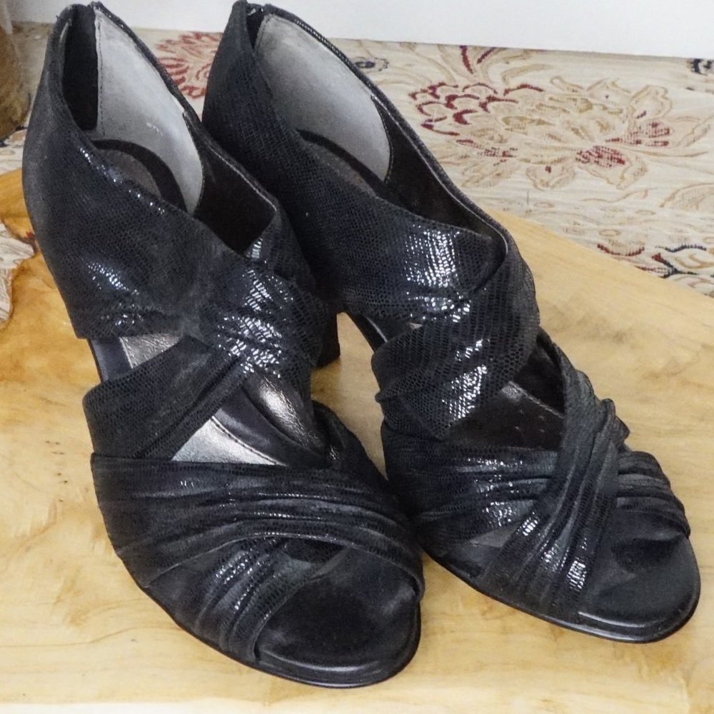 Sofft Geneva Black Metallic Snake Print Heels